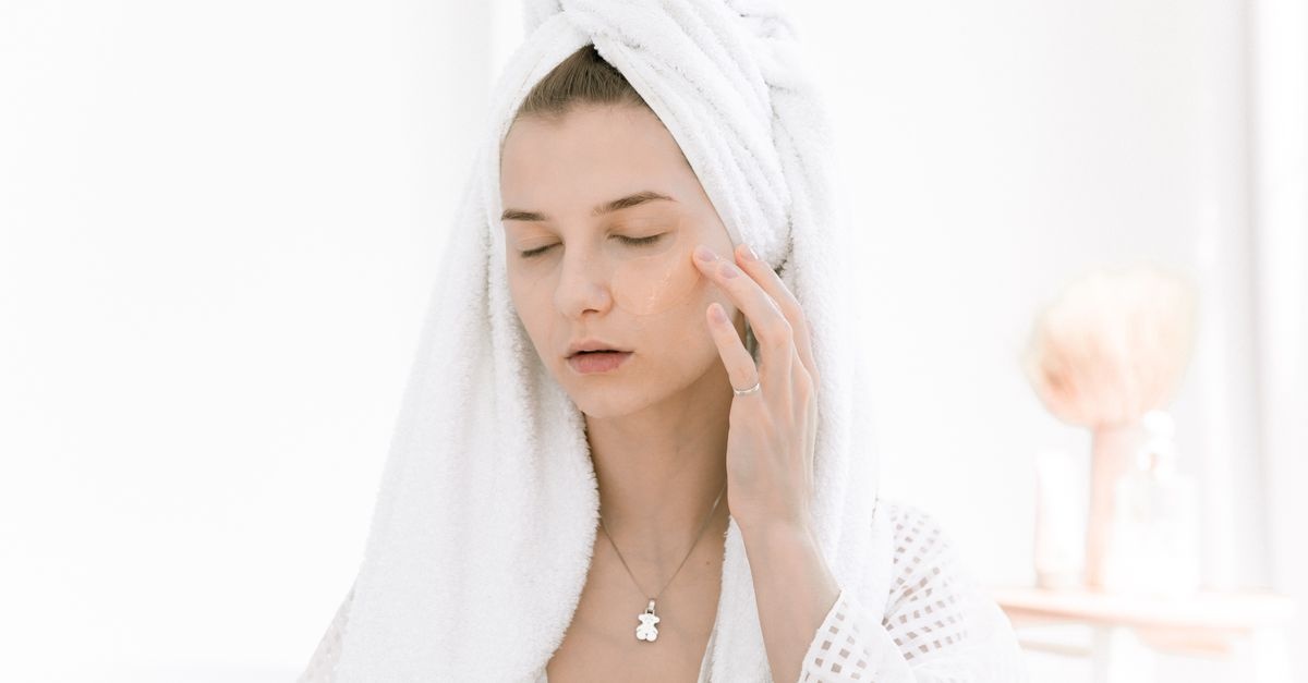 Jak okiełznać nadmiar sebum? Skuteczna pielęgnacja skóry, która naprawdę działa