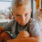Gdy emocje biorą górę: sprawdzone sposoby na dziecięcą histerię bez krzyku